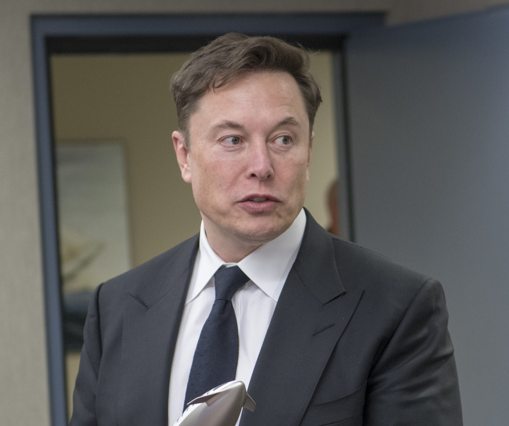 Elon Musk loses investors billions, takes home >$500mio